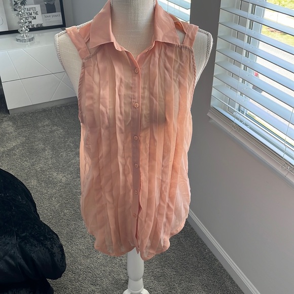 Peach chiffon high low cut out back top - Picture 4 of 10